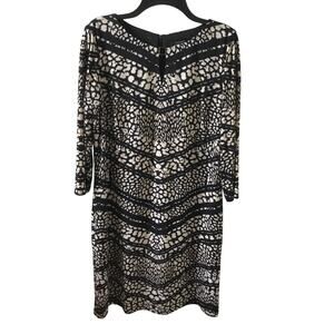 Tahari 3/4 Sleeves Abstract Printed A-line Shift Dress Womens size 10